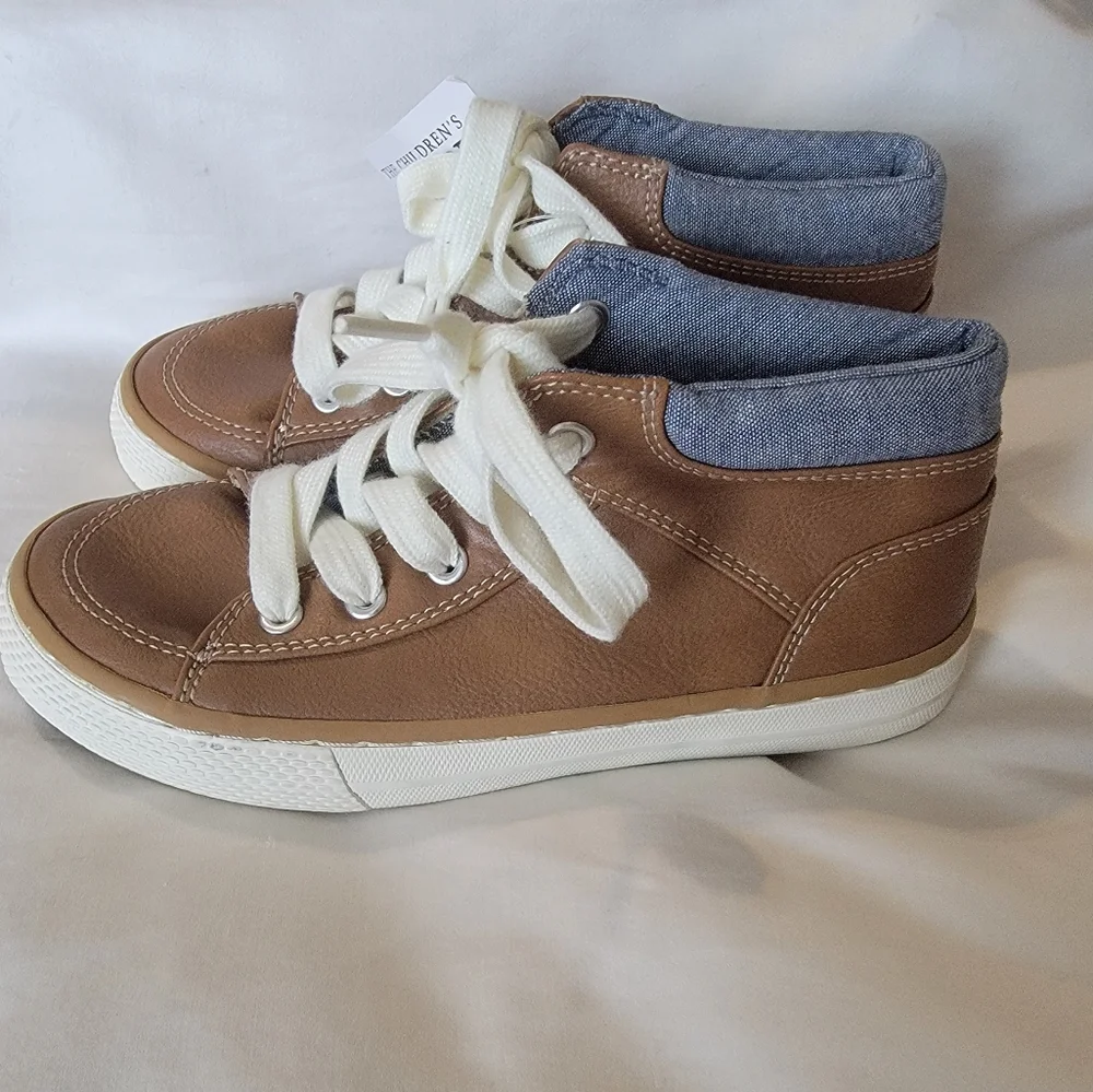 NWT The Children's place boys colorblock hi top sneakers, youth 13, tan